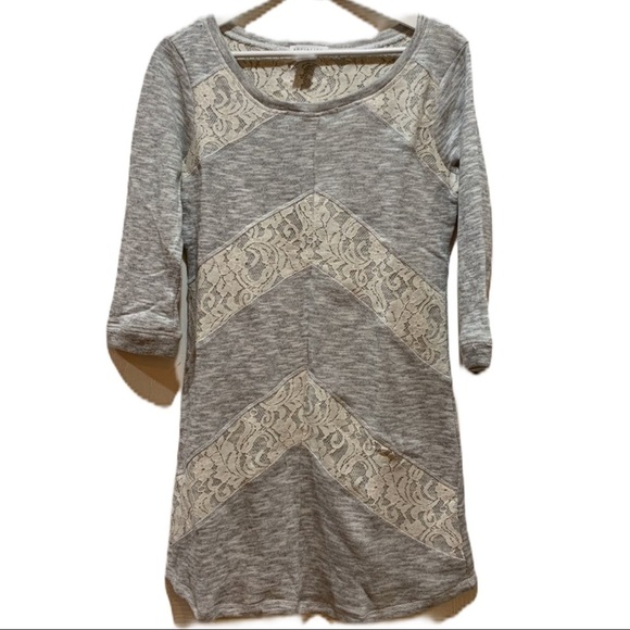 DRESS Sweatshirt Lace Heathered Gray Like New Md - Picture 1 of 9